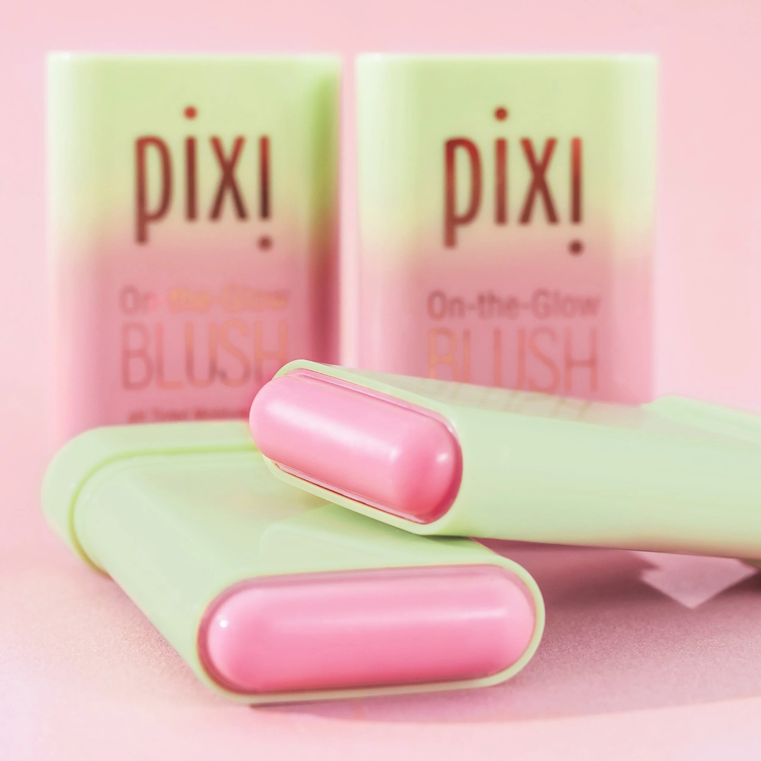 Pixi On-the-Glow Blush CheekTone Multi-Use pH Reactive Balm for Cheeks and Lips - Image 4